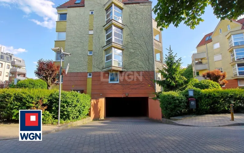 Garaż na  sprzedaż Wrocław - Garaż, miejsce postojowe, Wrocław ul. Rodzinna